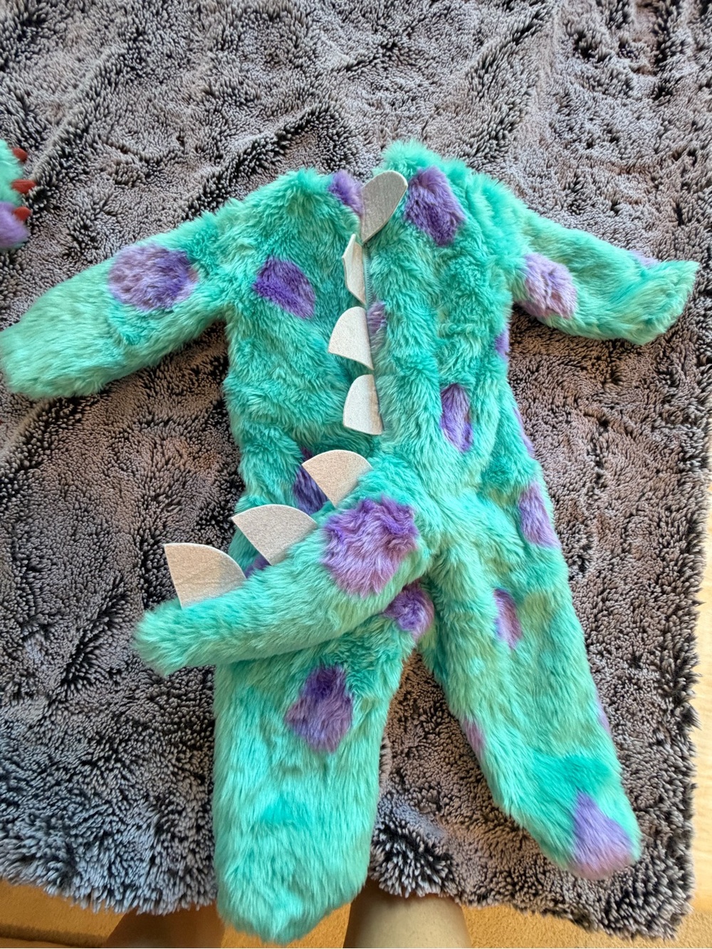 Like New- Pottery Barn Kids Monsters Inc. Sully Costume - Picture 3 of 5